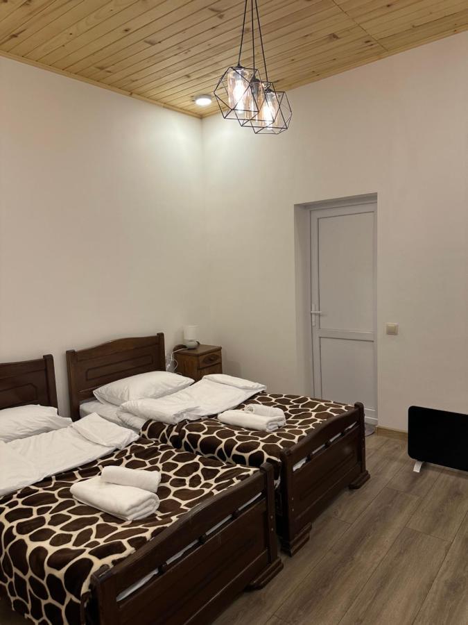 Mamuka Chartolani Guesthouse Местия Экстерьер фото