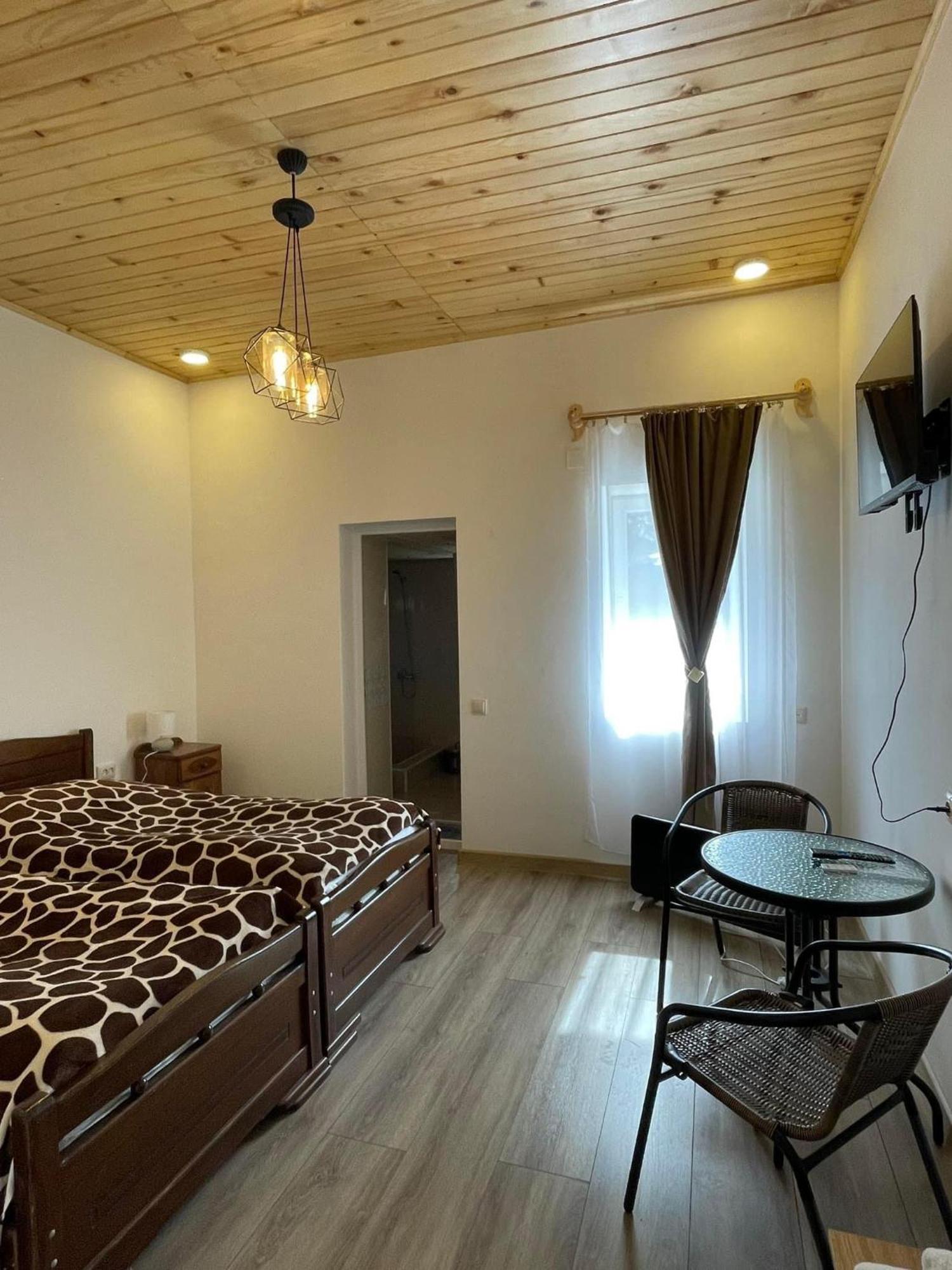 Mamuka Chartolani Guesthouse Местия Экстерьер фото