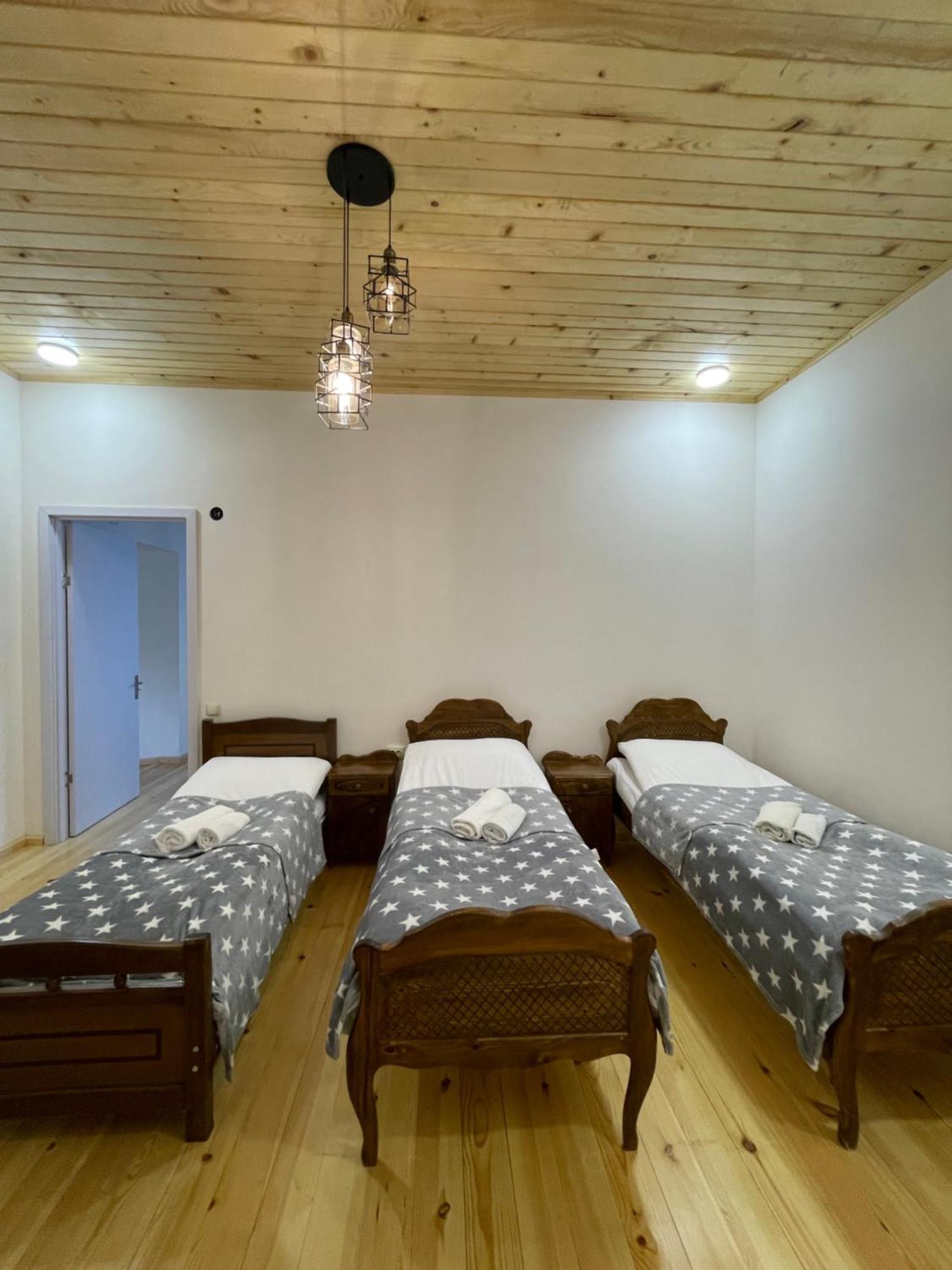 Mamuka Chartolani Guesthouse Местия Экстерьер фото