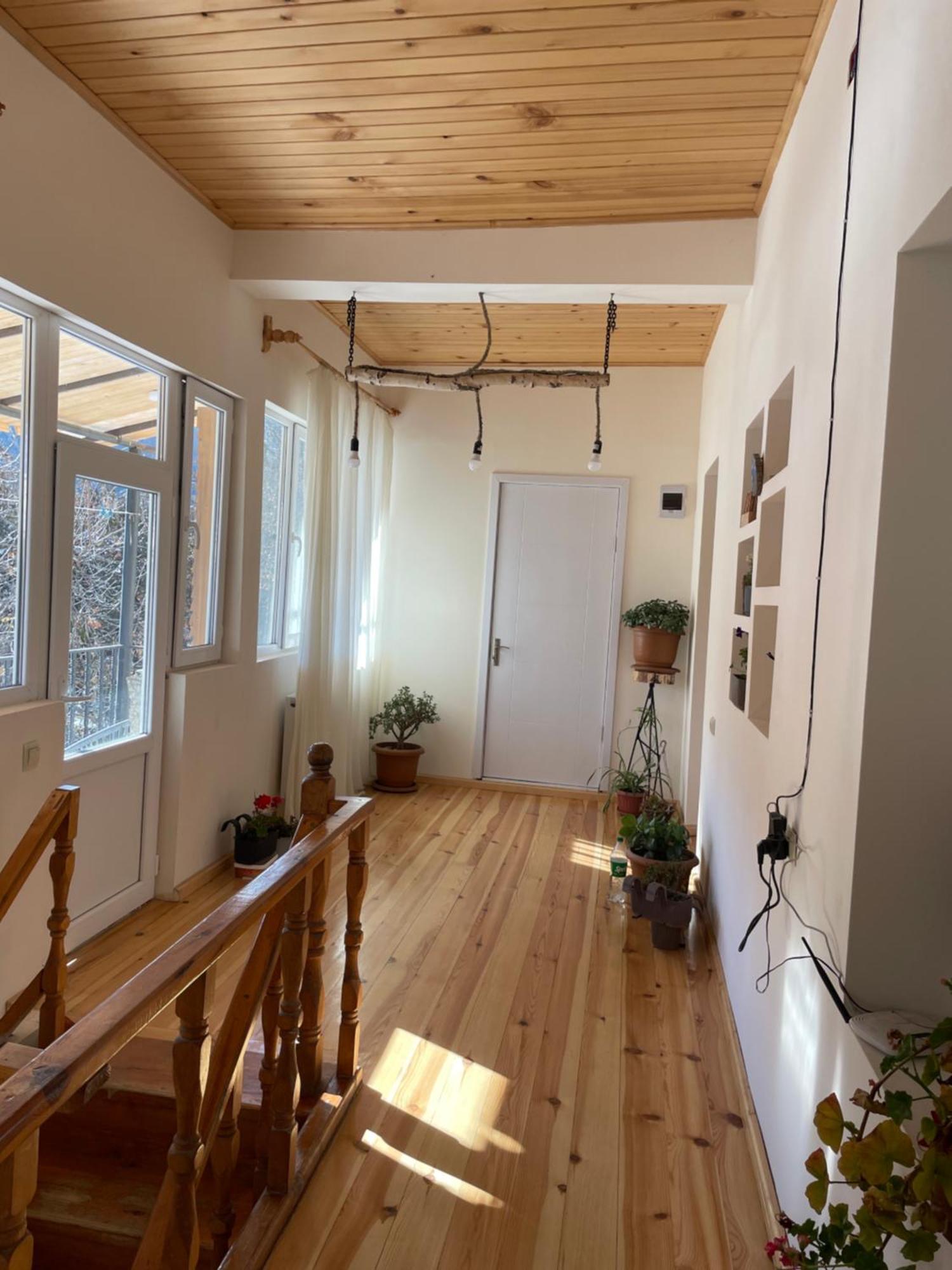 Mamuka Chartolani Guesthouse Местия Экстерьер фото
